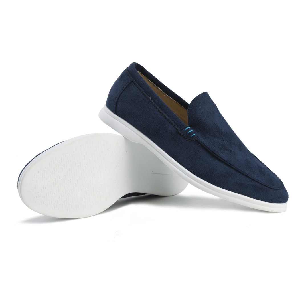 Mocassins homme avec détail de gland, ajoutant une touche de sophistication au style classique.