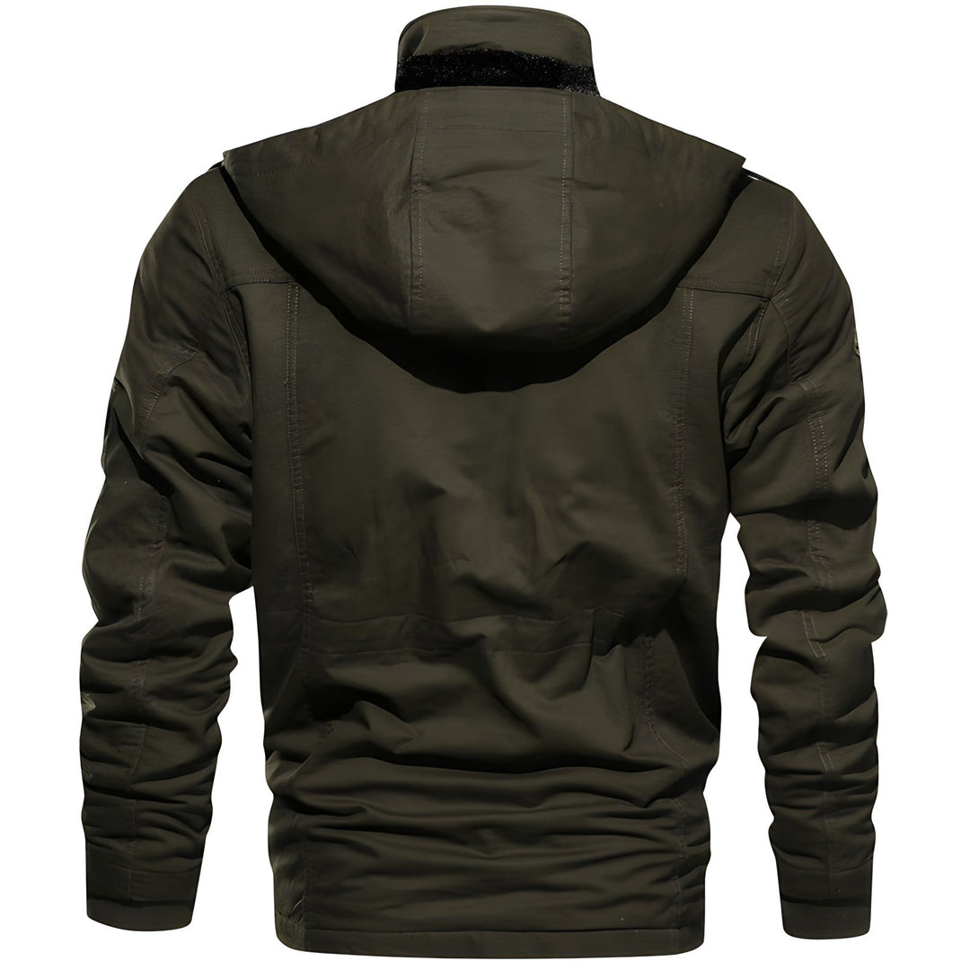 Veste imperméable Logan pour homme, chaude et robuste, parfaite pour activités extérieures.