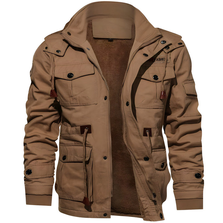 Manteau Logan militaire urbain, coupe-vent et chaud, adapté pour le froid hivernal.