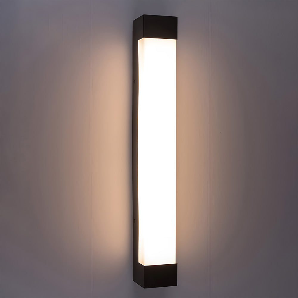 Éclairage extérieur moderne LED étanche, applique murale pour jardin, terrasse, conforme IP65.