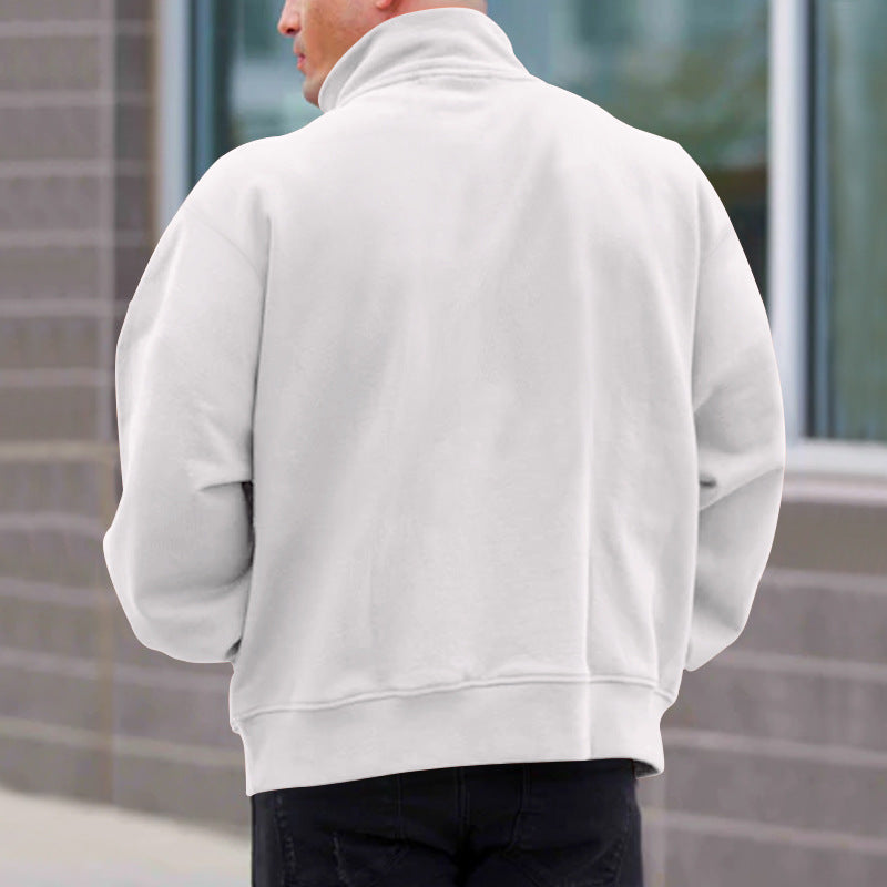 Pull homme Lorence, demi-zip pratique, confortable et élégant, parfait pour le quotidien.