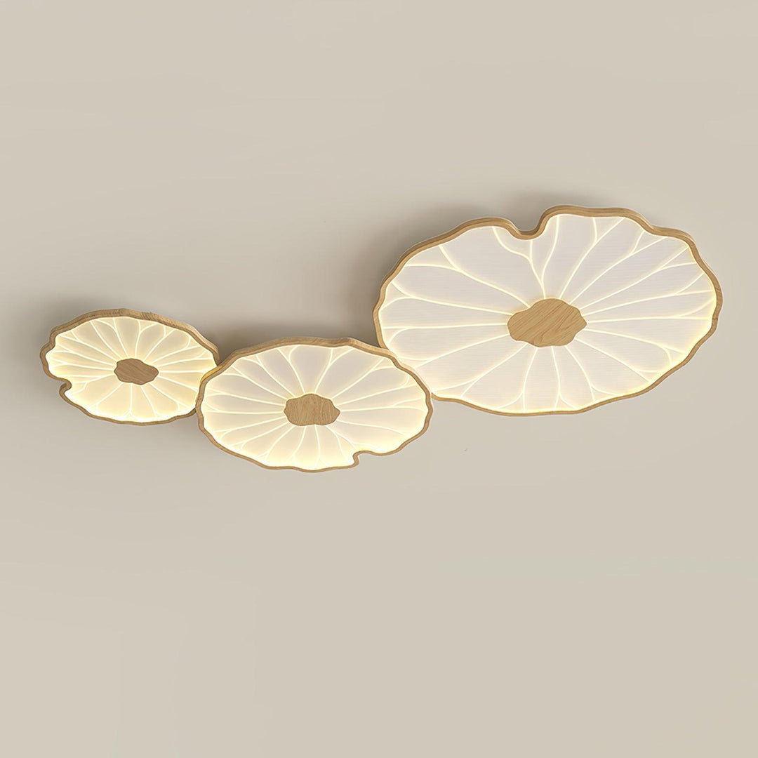 Plafonnier LED Solara, design bois naturel, feuille de lotus, pour une lumière harmonieuse.