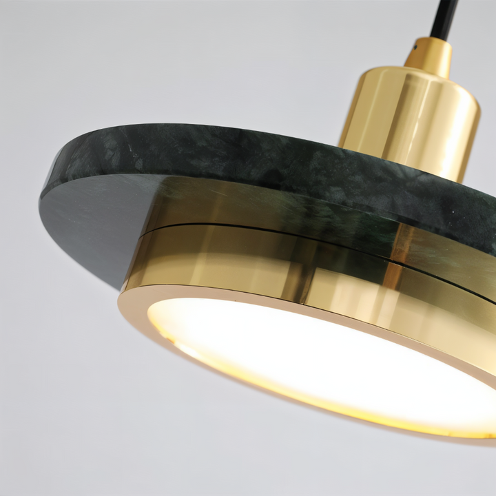 Suspension design double, LED, luminaire contemporain pour un éclairage intérieur élégant.