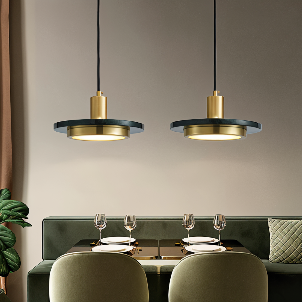 Suspension LED double design élégant, parfaite pour éclairage de cuisine ou salon moderne.