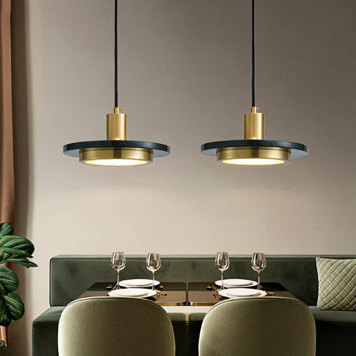 Suspension LED double design élégant, parfaite pour éclairage de cuisine ou salon moderne.