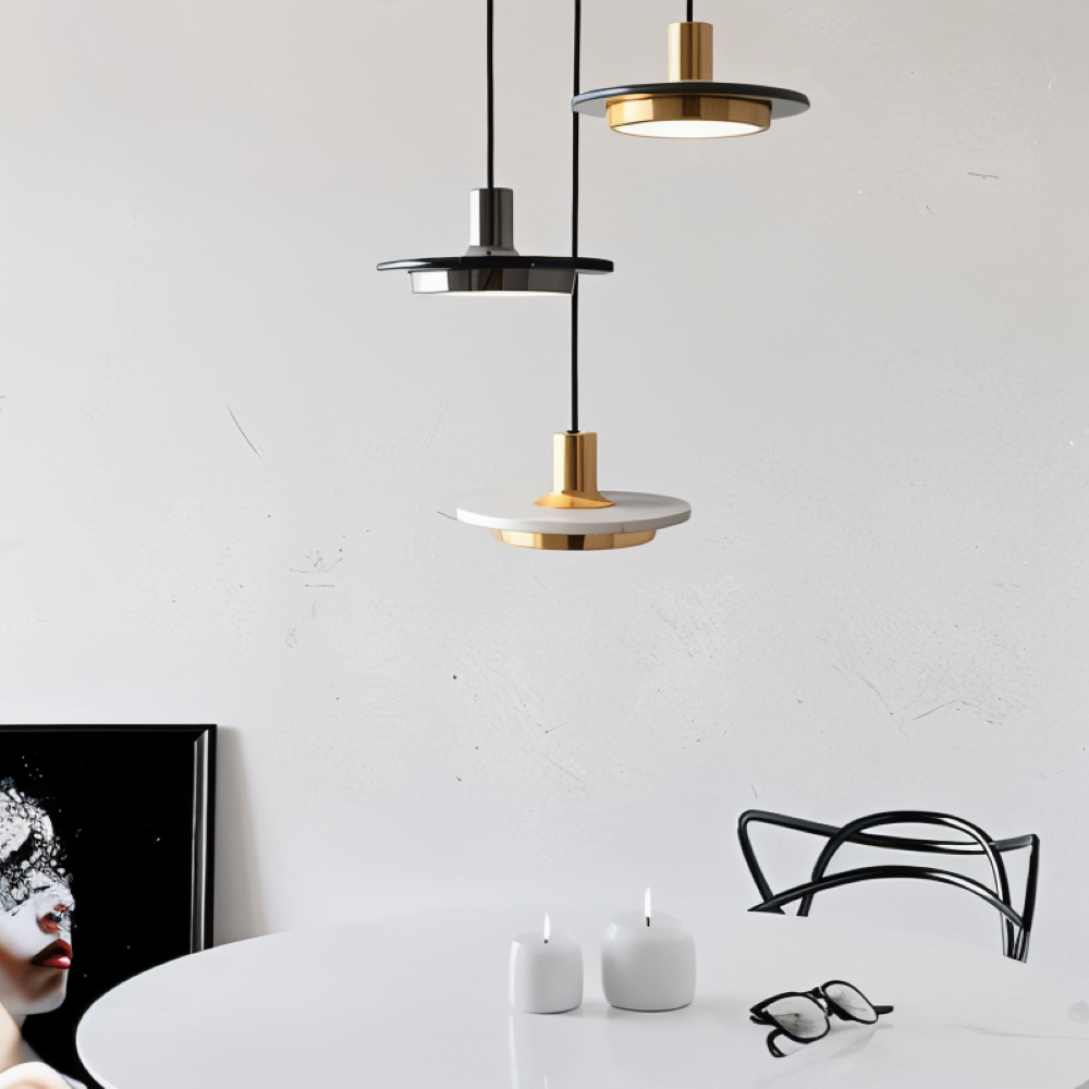 Suspension design double contemporaine, éclairage LED pour table à manger ou îlot de cuisine.