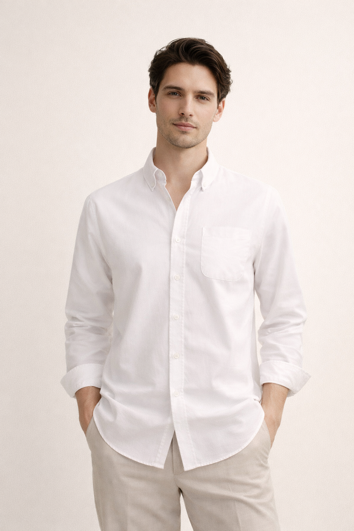 Haut polyvalent homme, chemise quotidienne. Idéale pour la mode masculine, confort et style assurés.