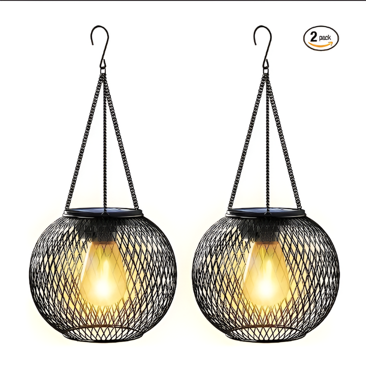 Lanterne suspendue solaire avec motif treillis, offre un éclairage LED autonome pour la décoration nocturne.