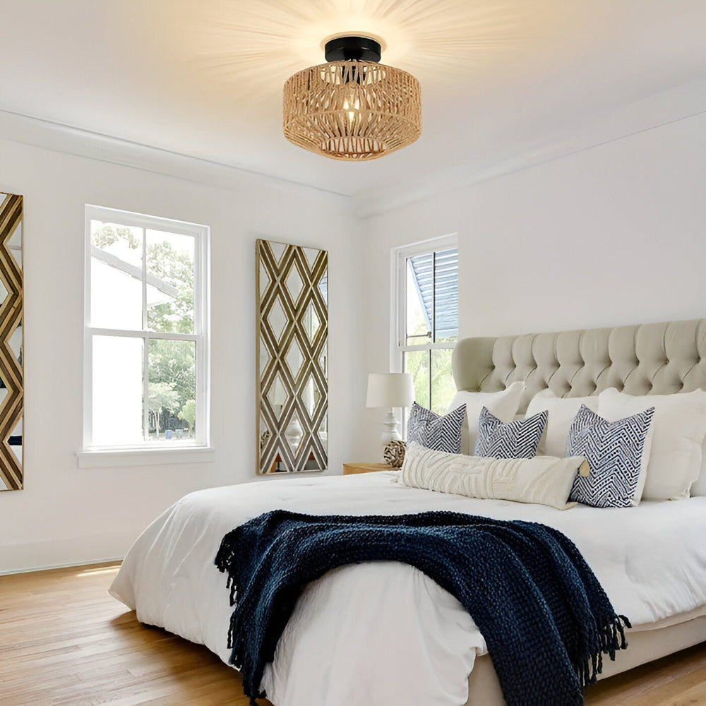 Plafonnier bohème fait main, design unique. Éclairage suspendu pour décoration intérieure naturelle.