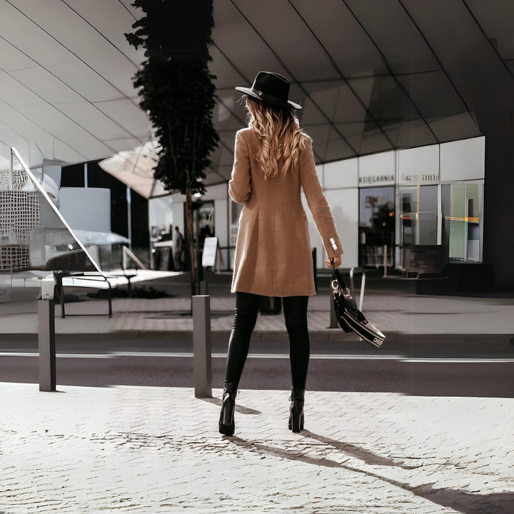 Veste femme, allie élégance, confort et tendance, indispensable pour toute saison.