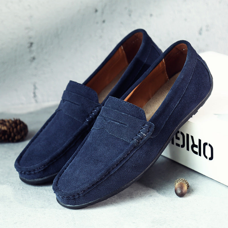 Mocassins homme classiques en cuir avec coutures apparentes. Confortables et mode pour homme.