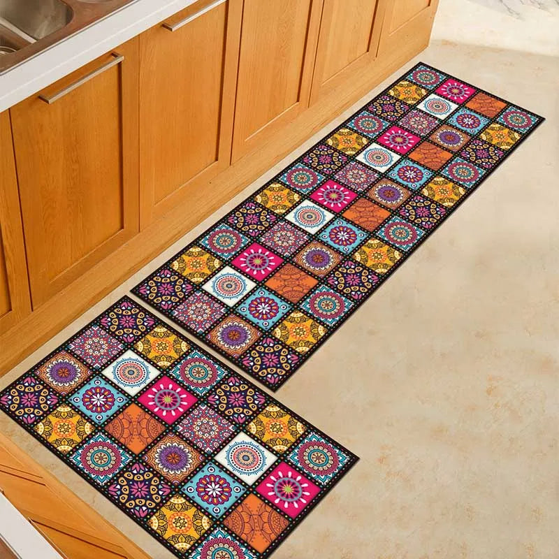 Tapis géométrique antidérapant pour cuisine, un accessoire moderne et confortable pour le sol.