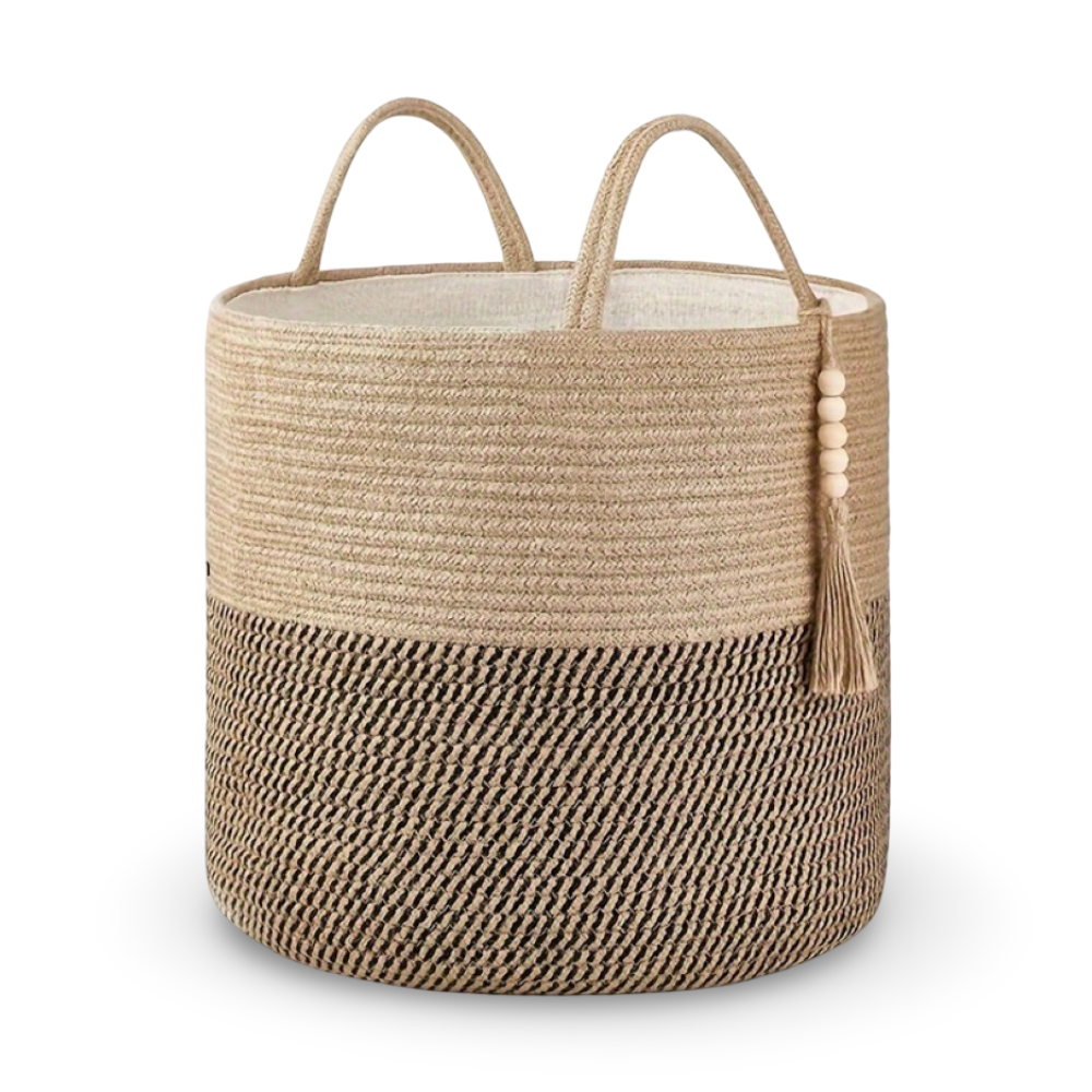 Panier de rangement macramé bohème en coton tressé, idéal pour une décoration maison chic et organisation.