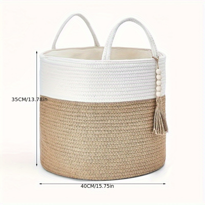 Panier décoratif macramé en coton naturel, parfait pour un rangement bohème dans votre salon ou chambre.