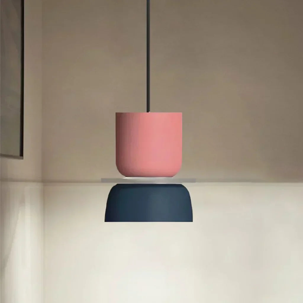 Luminaire nordique moderne, bloc de couleurs, éclairage décoratif pour salon ou chambre.