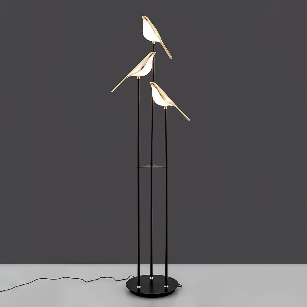 Apportez une touche de nature moderne avec la lampe sur pied LED Perchée de Pie.