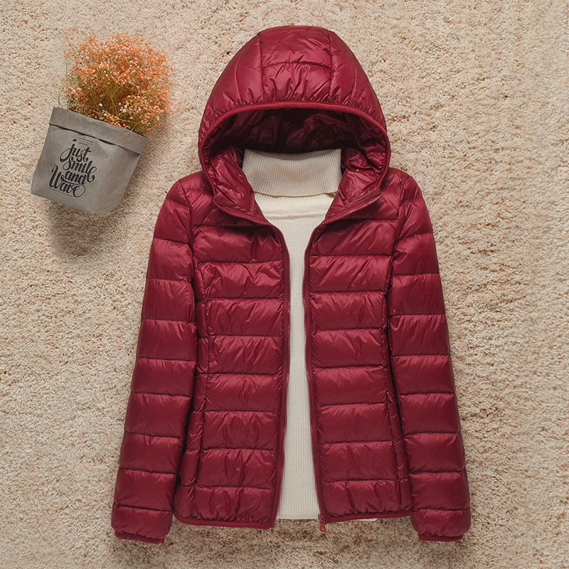 Veste femme confortable et polyvalente, matelassée et ultra-légère. Parfaite pour toute occasion et l'hiver.