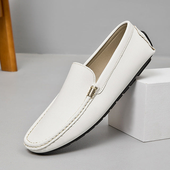 Mocassins classiques pour hommes, en cuir souple, avec semelle confort, chaussures à enfiler, style casual chic.