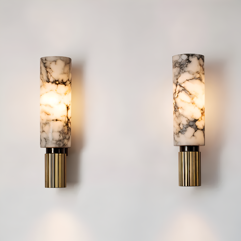 Applique murale LED en marbre cylindrique, luxe discret et lumière naturelle pour tout intérieur.
