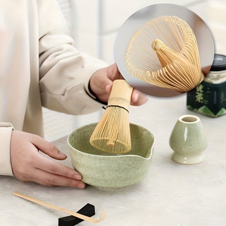 Kit cérémonie matcha authentique: bol, fouet bambou, cuillère, support chasen.