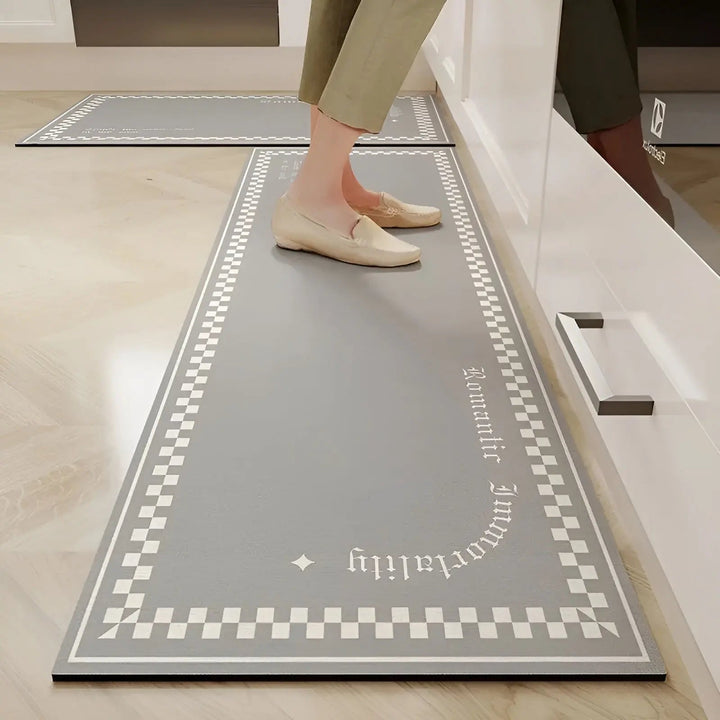 Tapis de cuisine confortable, séchage rapide et antidérapant, idéal pour une cuisine sûre et agréable au quotidien.