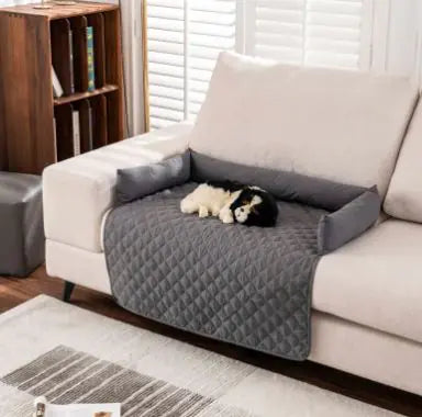 Lit imperméable pour chien, protège efficacement l'intérieur de la voiture lors des déplacements.