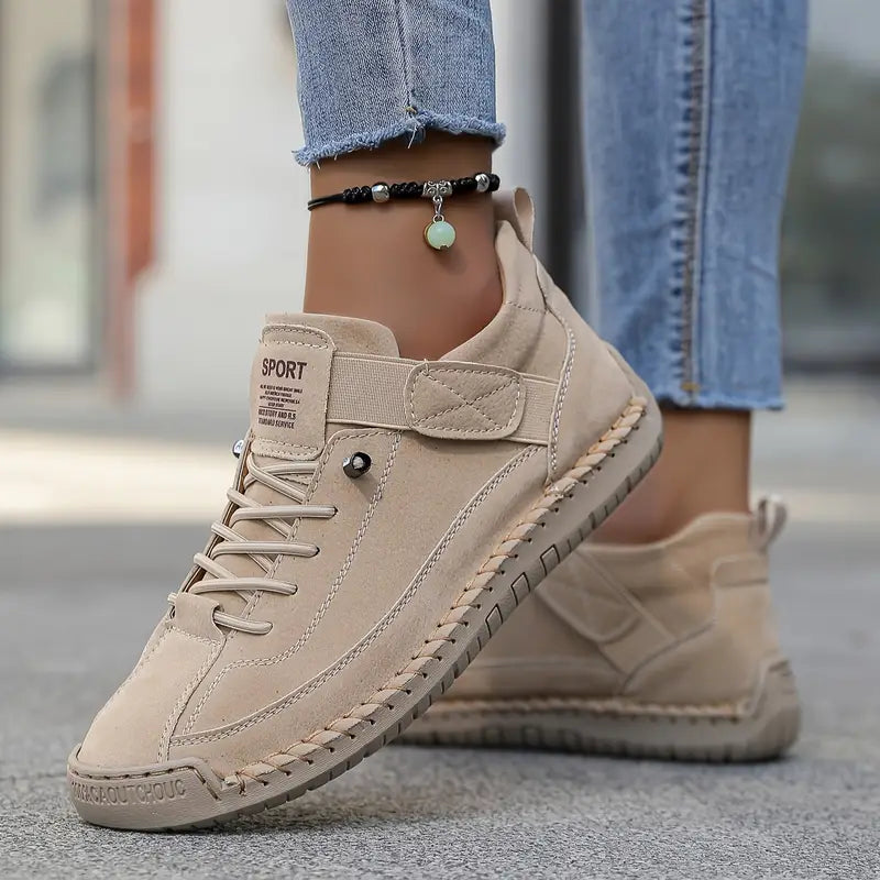Baskets femmes confort quotidien, soutien plantaire, amorti optimal pour loisirs et promenade.