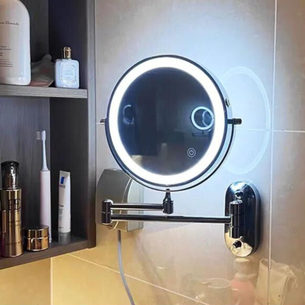 Miroir de maquillage mural LED LumiReflect grossissant, rechargeable pour une beauté précise.