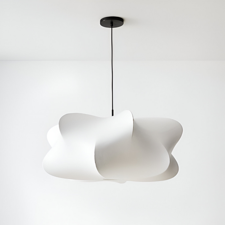 Lampe suspendue design cocon, Wabi Sabi, éclairage serein pour chambre ou bureau.
