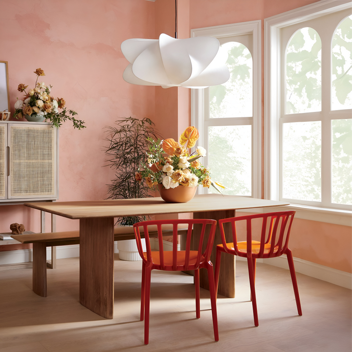 Lampe suspendue effet cocon, luminaire moderne pour chambre, crée ambiance douce.