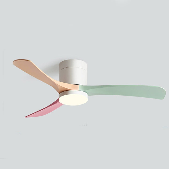 Installez ce ventilateur de plafond LED avec télécommande pour allier lumière, décoration et fraîcheur.