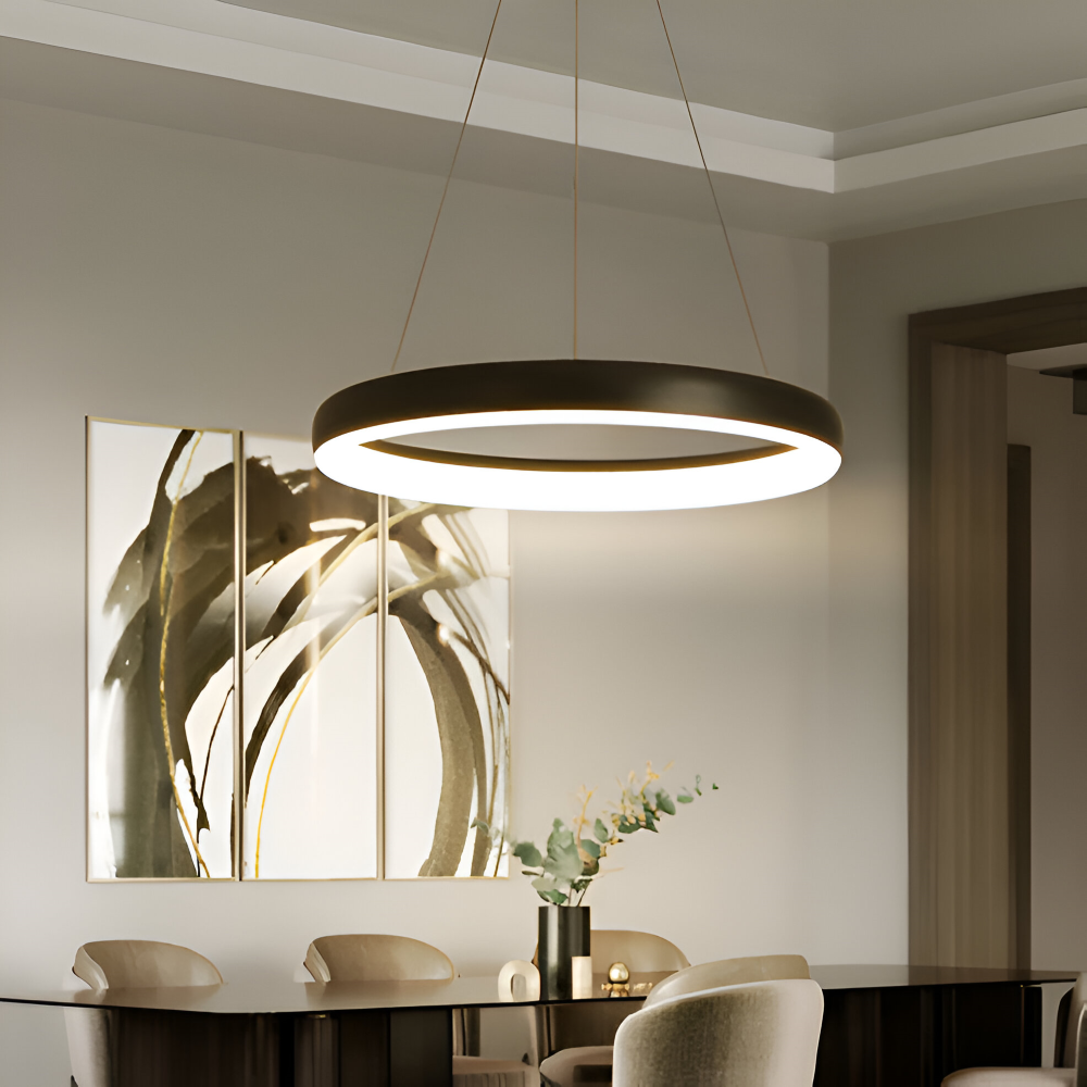 Luminaire suspendu LED rond, éclairage d'intérieur moderne, design épuré, économie d'énergie garantie.
