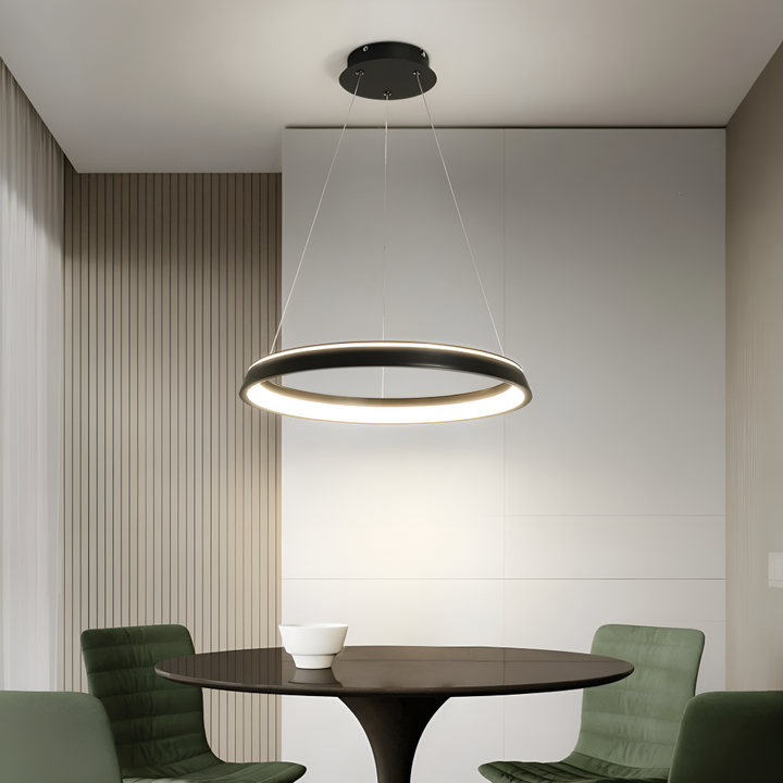 Éclairage LED suspendu CircuGlow, blanc épuré, pour une ambiance moderne et économe en énergie.