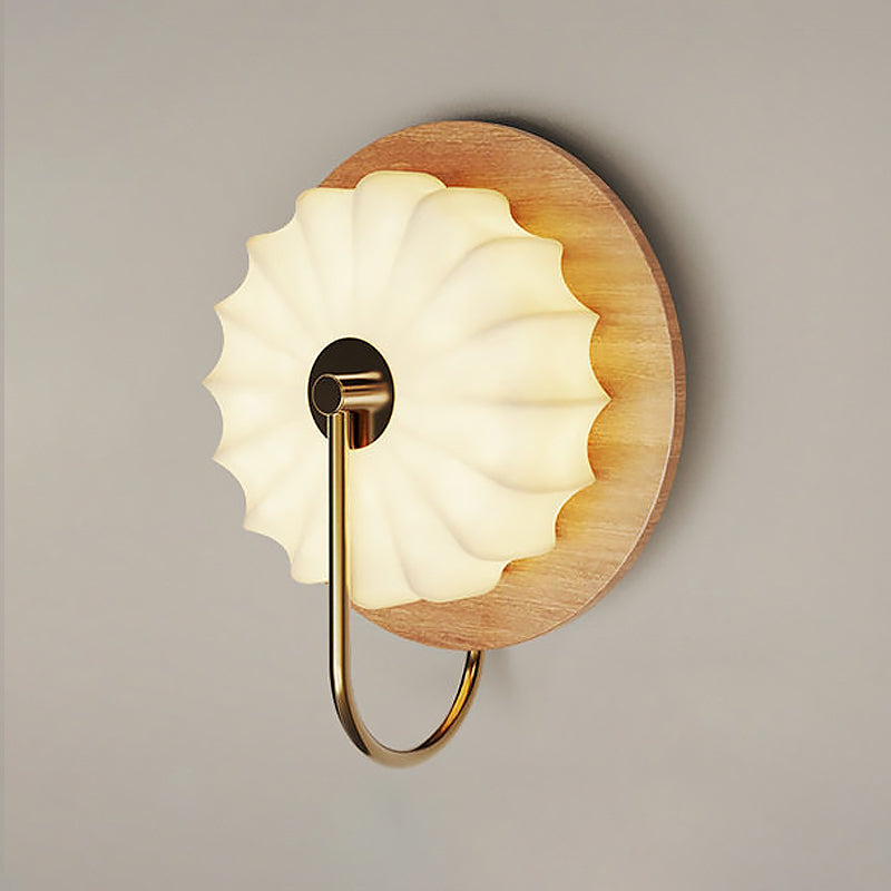 Lampe murale sobre et élégante. Éclairage d'ambiance idéal comme lampe de chevet.
