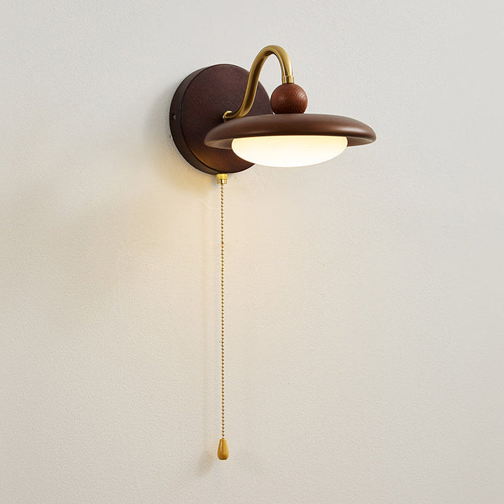 Applique murale LED design pour une lumière douce, parfaite ambiance salon/chambre.