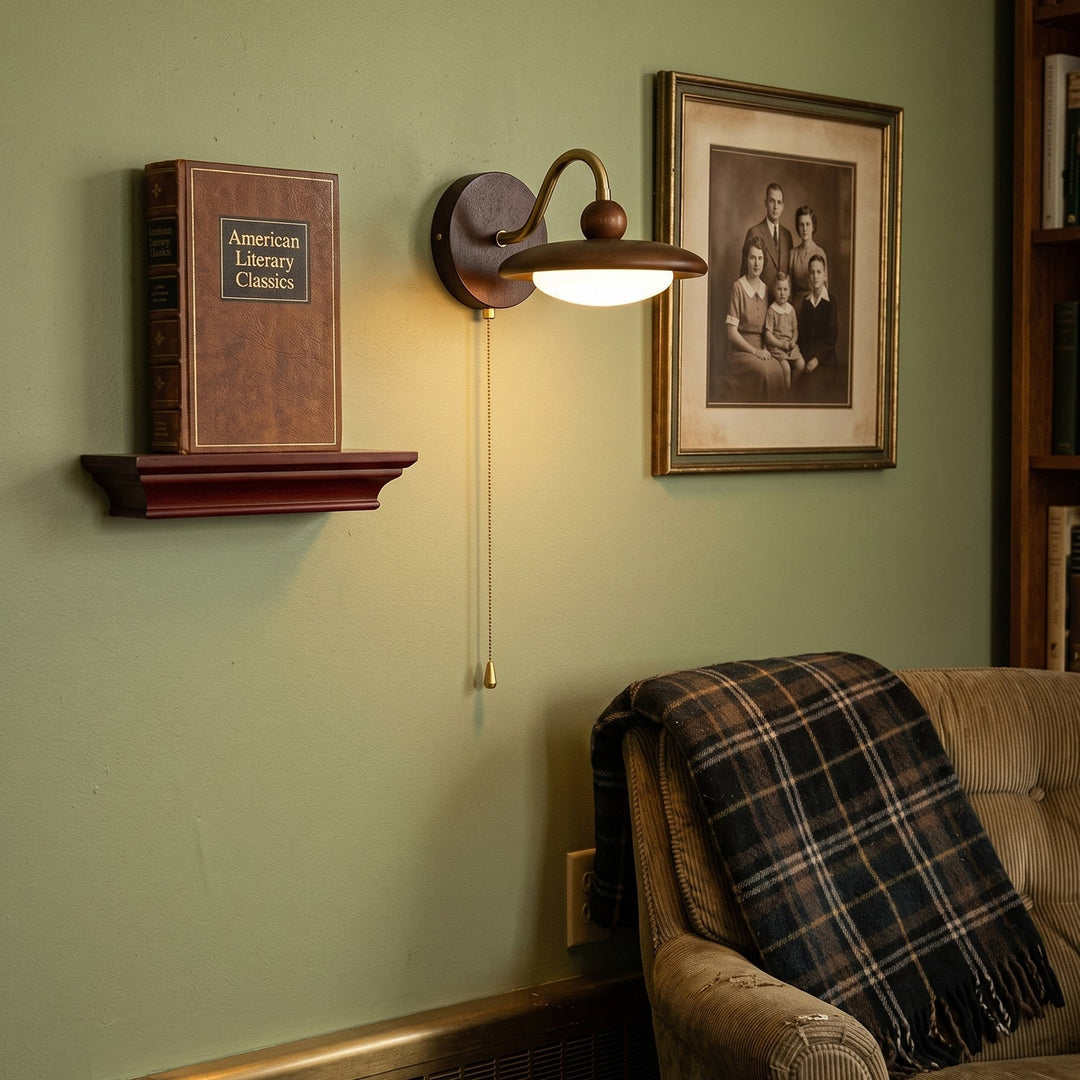 Lampe murale LED design épuré, éclairage fonctionnel et décoratif minimaliste.