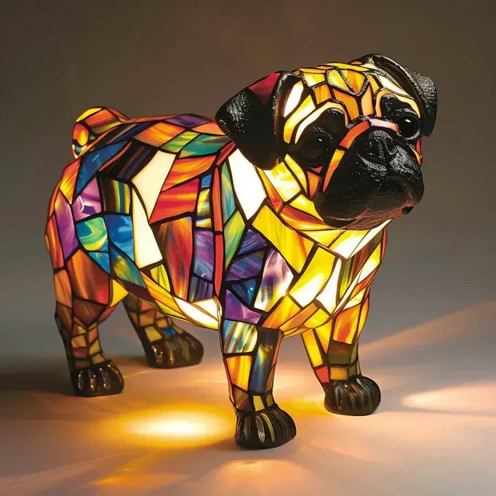 Cadeau parfait pour les amoureux des chiens, cette lampe décorative faite main est une pièce unique et stylée.