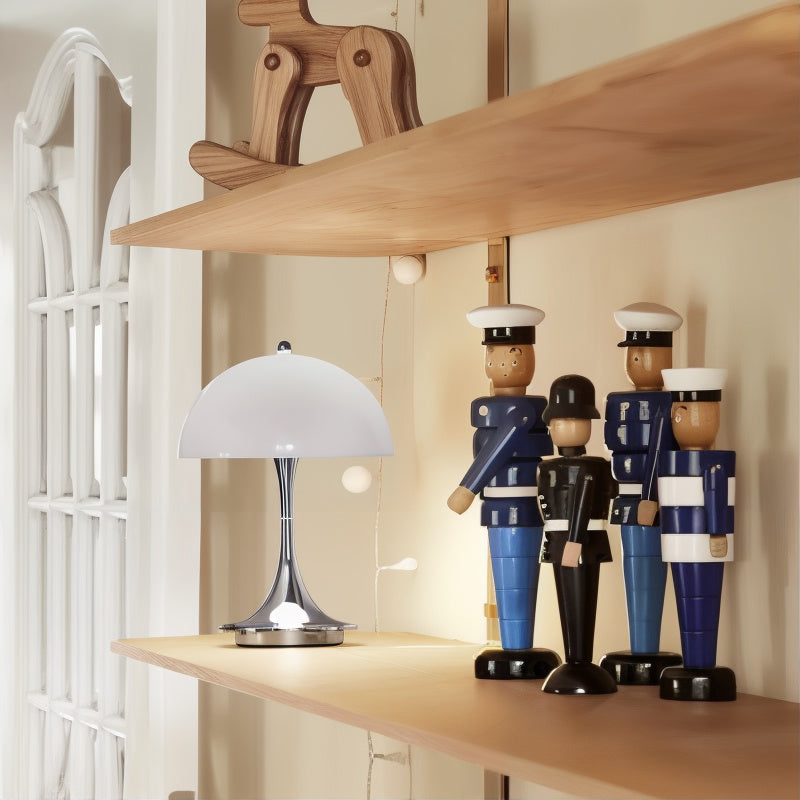 Lampe design champignon avec LED intégrée, contrôle tactile facile, ambiance cosy et moderne.