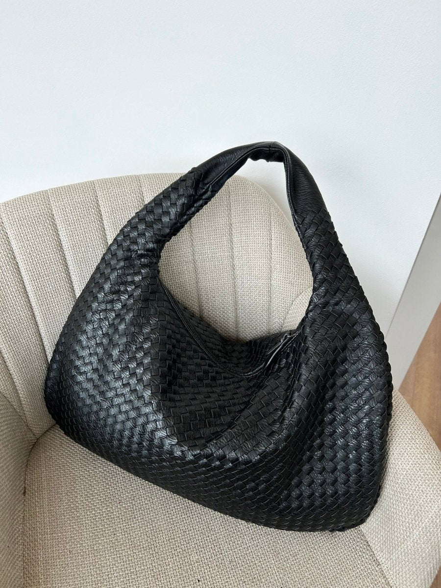 Sac cabas TASKTOTE ouvert, montrant son grand espace et son accès facile, idéal comme sac quotidien femme.