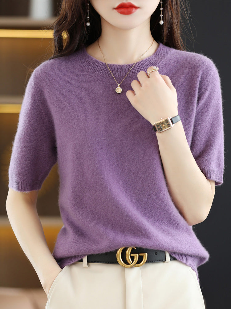 Pull en tricot femme, style classique et confortable, parfait pour la saison froide hivernale.