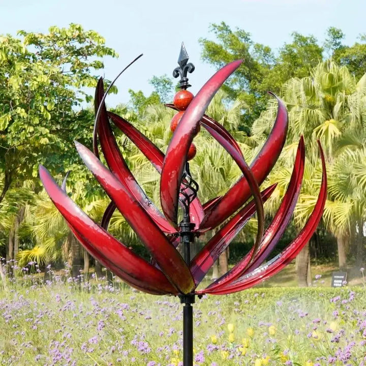 Moulin à vent décoratif "WhisperWind" pour jardin, art cinétique extérieur créant une ambiance apaisante et visuelle.