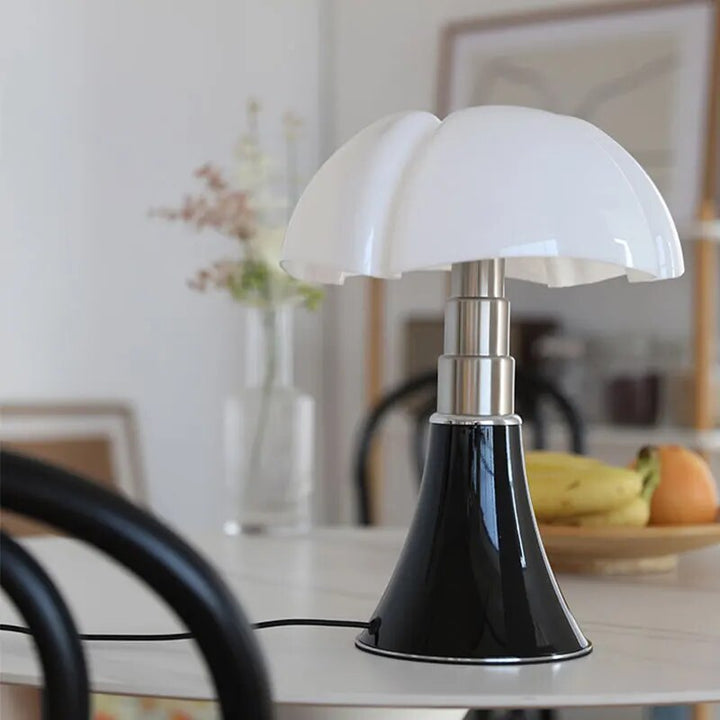 Lampe de table LED fleur élégante, dimmable, design moderne pour salon ou chambre.