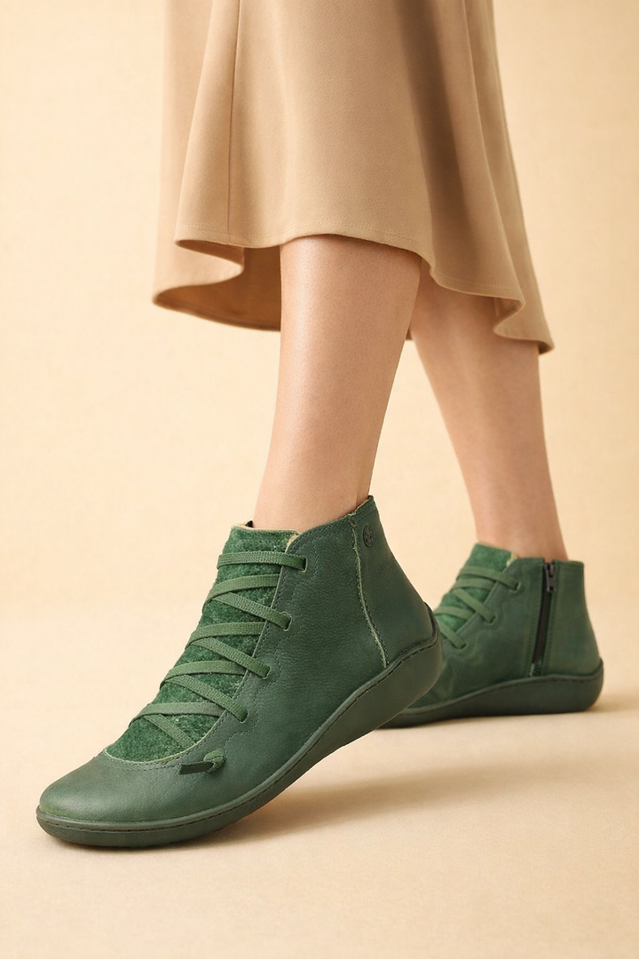 Bottines femme orthopédiques élégantes, offrant un soutien pour la marche et un confort tendance.