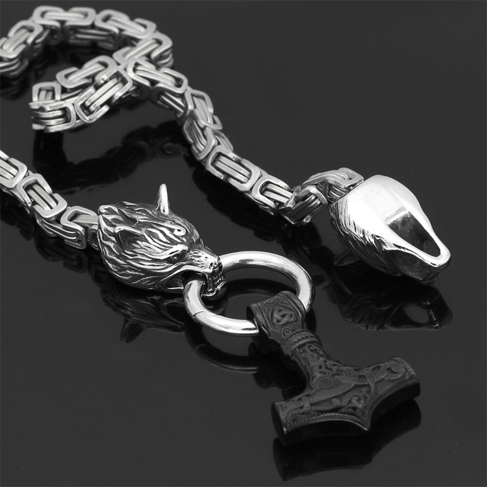 Collier amulette loup viking pour hommes. Symbole de force, courage et protection nordique.