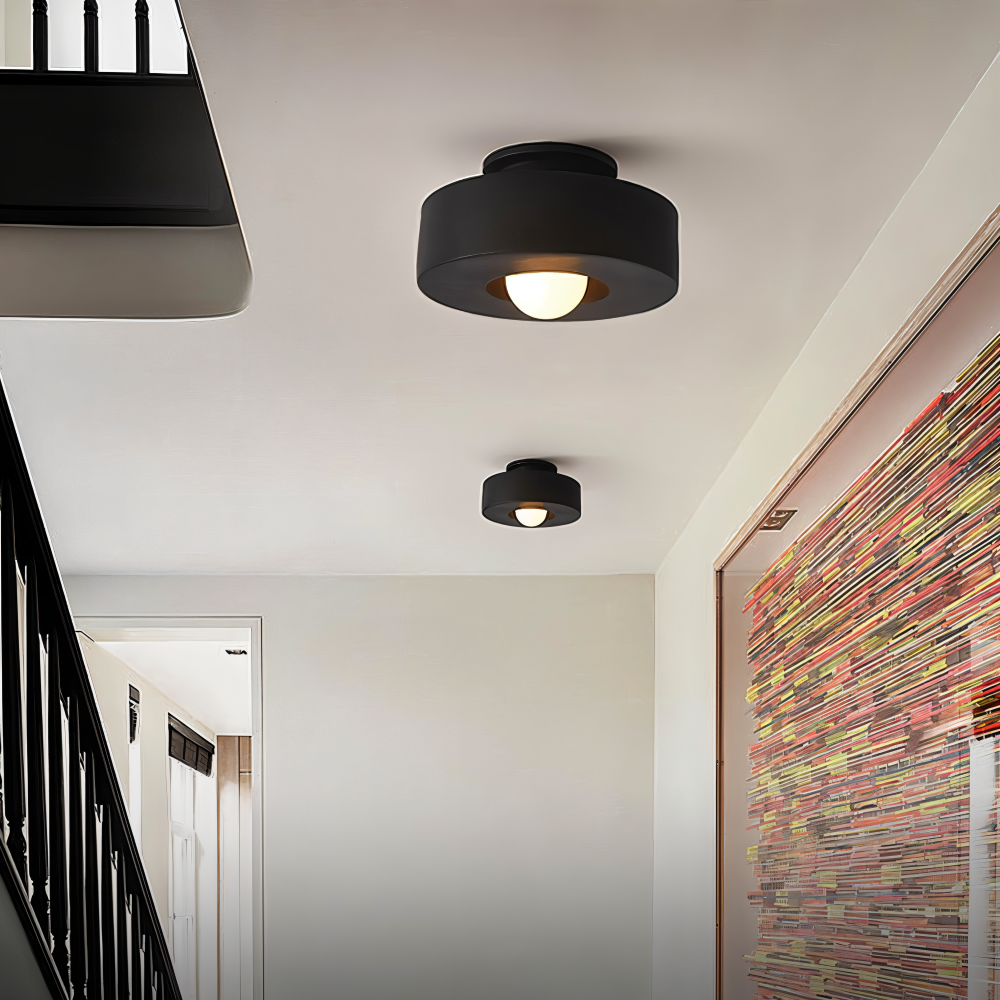 Plafonnier LED rond moderne, design élégant pour salon. Éclairage intérieur lumineux.