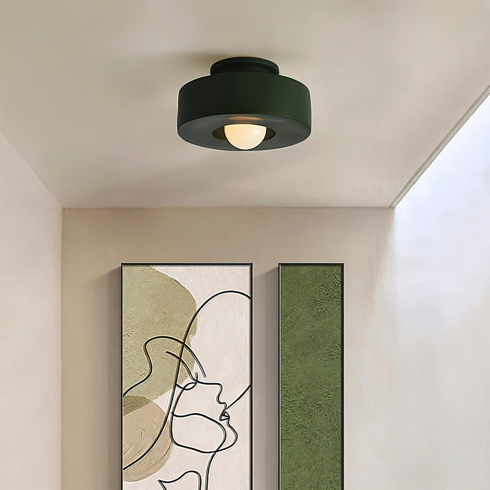 Lampe de plafond LED design, luminaire rond pour chambre ou couloir. Éclairage économique.