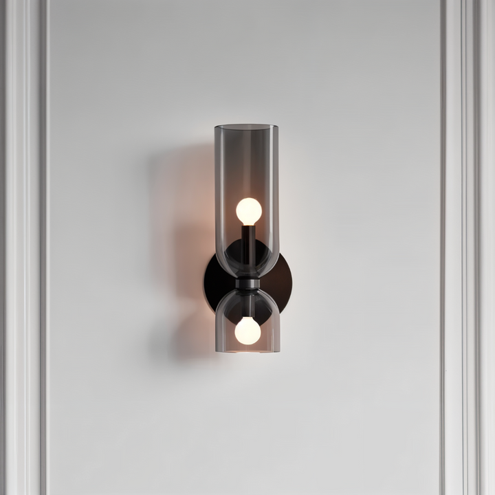 Applique LED CapsuleLume moderne pour couloir, éclairage doux et design.
