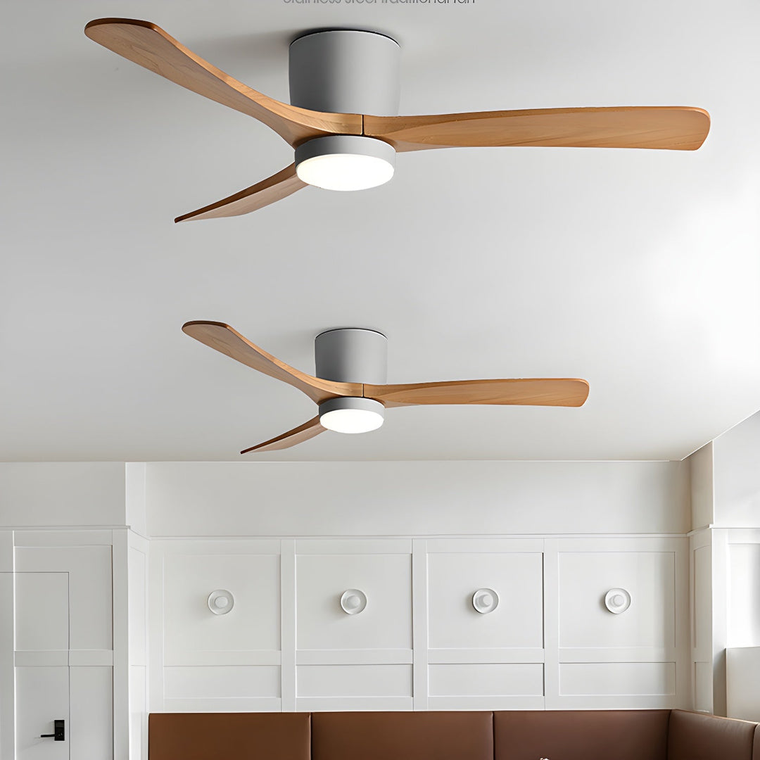 Optimisez votre maison avec ce ventilateur de plafond LED scandinave, pales en bois.