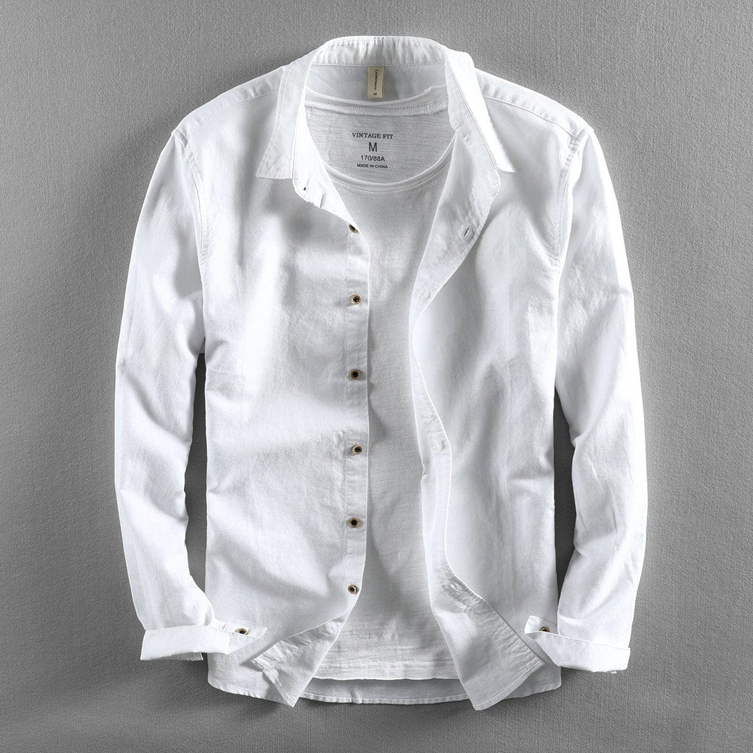Chemise Logan décontractée homme, boutonnée, coupe confortable, manches longues. Polyvalente pour tenue printanière.