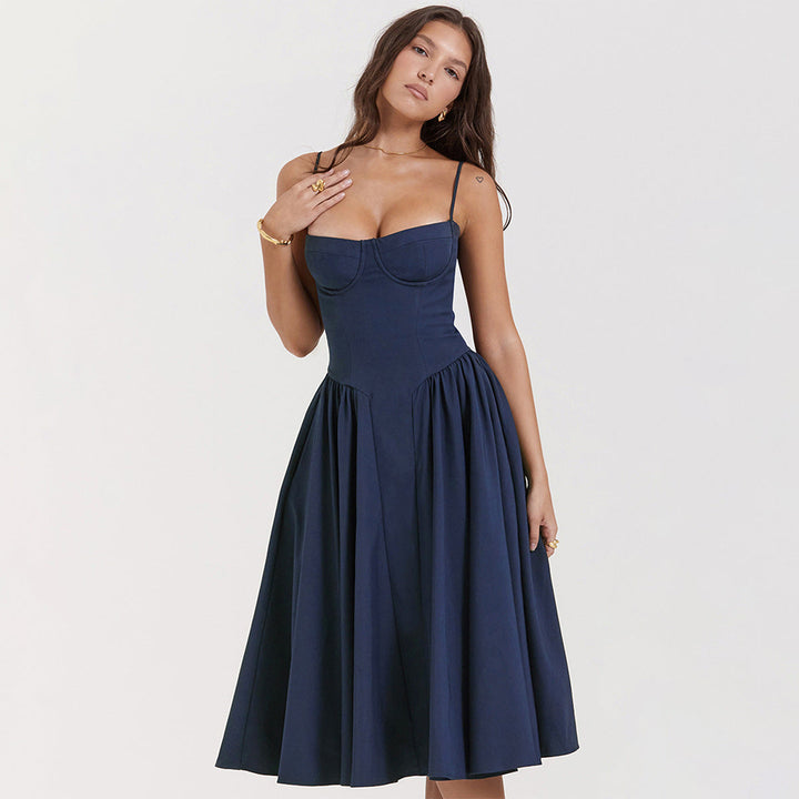 Robe midi féminine à corset, bretelles ajustables, pour un style chic et habillé en toute saison.
